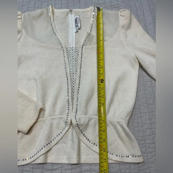 St. John By Marie Gray Knit Cream Cardigan Women’s Size 6 - Picture 6 of 10